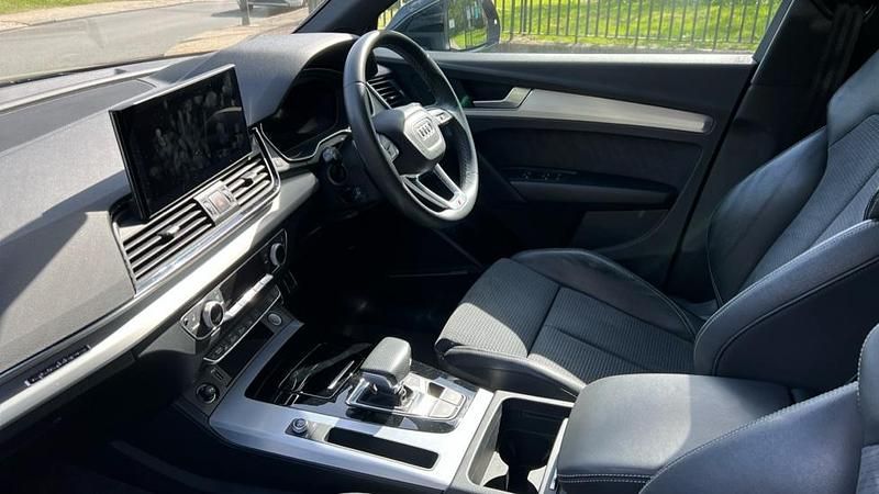 Begagnad Audi Q5 S-Line 204 HK (150 kW) 2021 Svart SUV