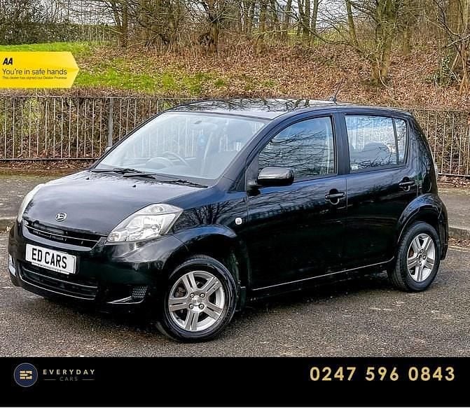 Used Daihatsu Sirion 85 HP (62 kW) 2009 Black Hatchback