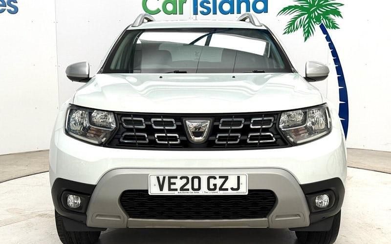 Used Dacia Duster Comfort 101 HP (74 kW) 2020 White SUV