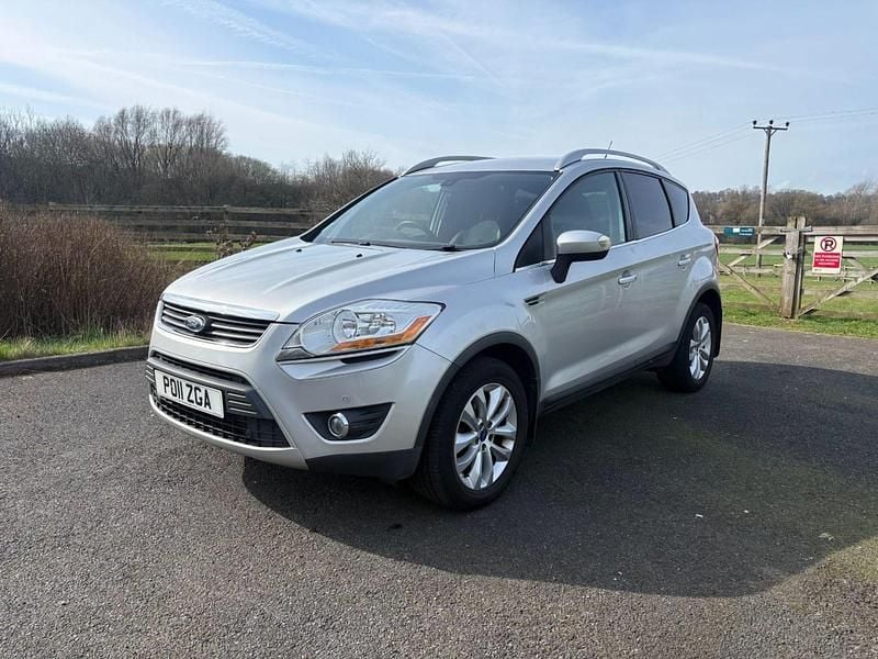 Used Ford Kuga Titanium 140 HP (102 kW) 2011 Silver SUV