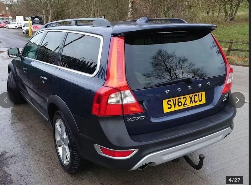 Used Volvo XC70 SE Lux 2012 Blue Estate