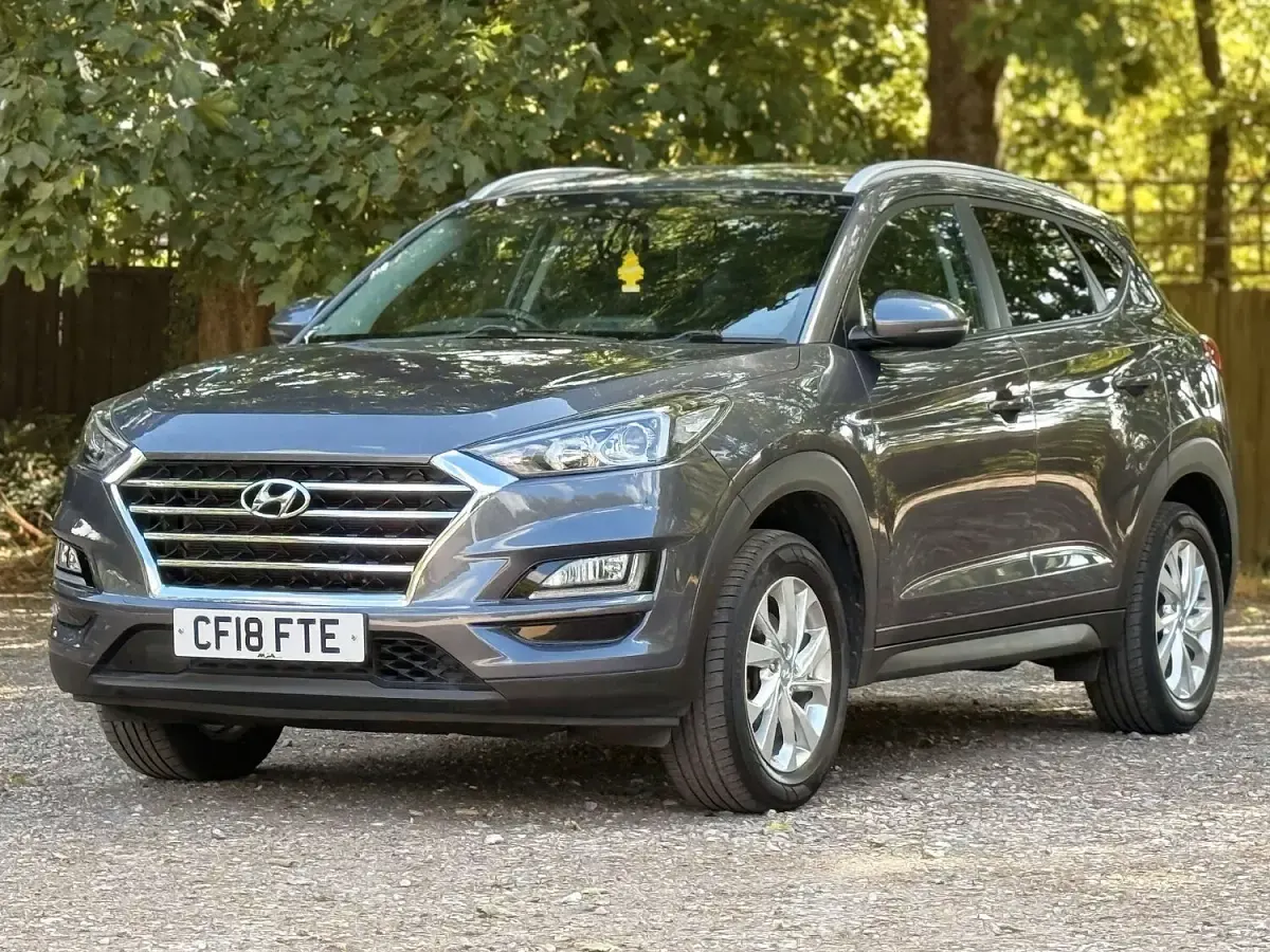 Used Hyundai Tucson SE 132 HP (97 kW) 2018 Grey SUV