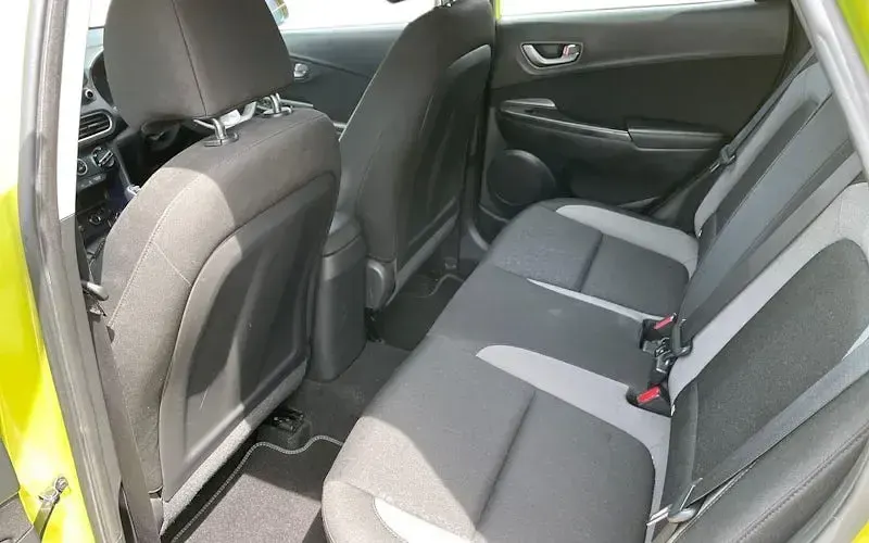 Used Hyundai Kona SE 120 HP (88 kW) 2019 Yellow SUV