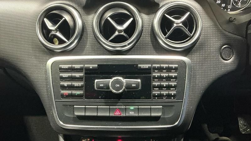 Used Mercedes A180 SE 2014 Obsidian black Hatchback