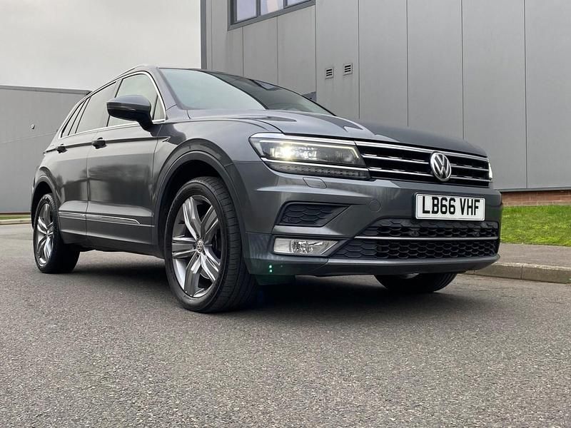 Used VW Tiguan SEL 180 HP (132 kW) 2017 Grey SUV