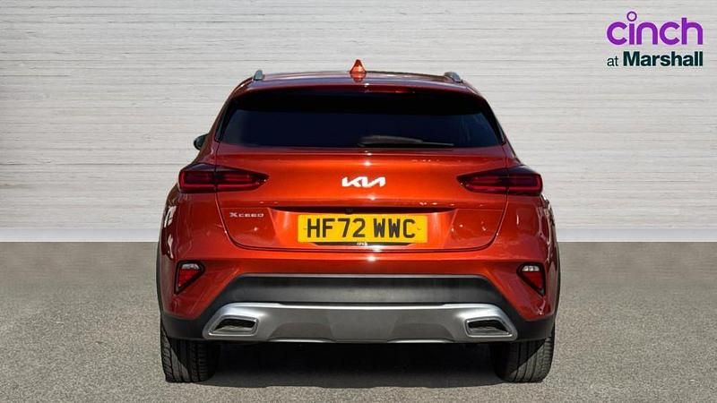 Used Kia XCeed 118 HP (86 kW) 2022 Orange SUV