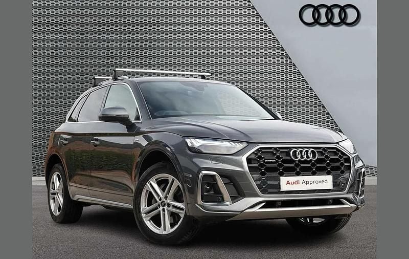 Used Audi Q5 S-Line 200 HP (147 kW) 2023 Grey SUV