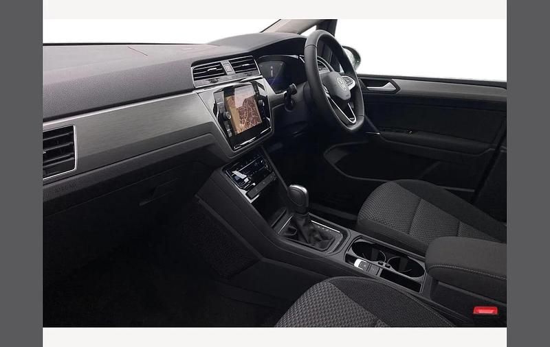 Used VW Touran Match 150 HP (110 kW) 2025 Black MPV