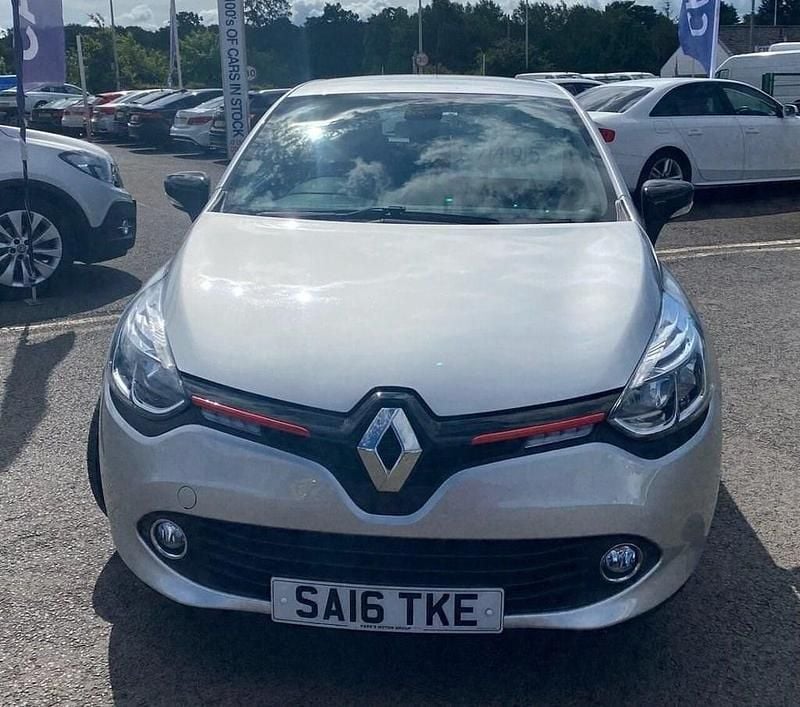 Gebraucht Renault Clio IV Dynamique 75 PS (55 kW) 2016 Silber Kleinwagen