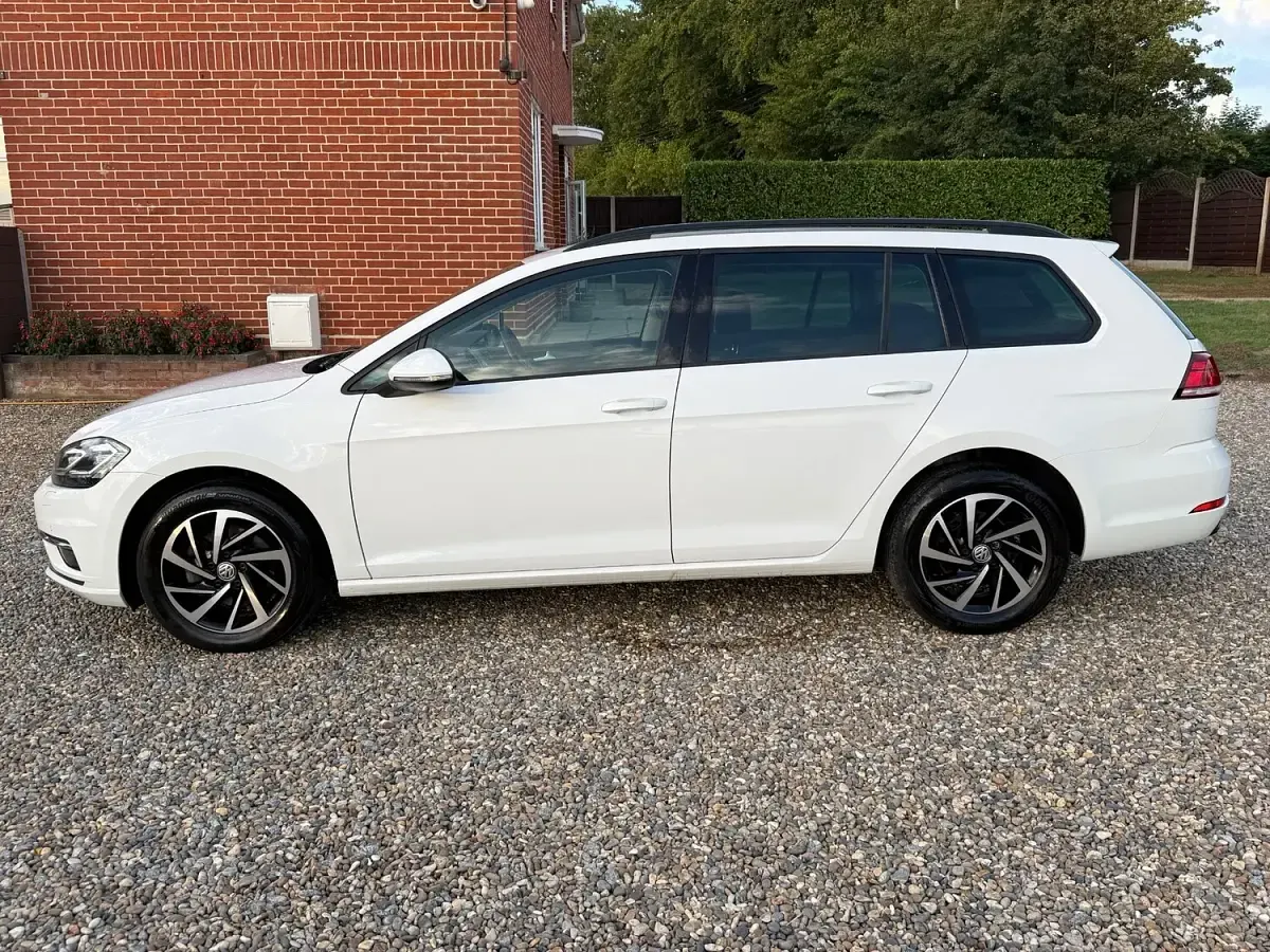 Used VW Golf VII Edition 115 HP (84 kW) 2020 White Estate