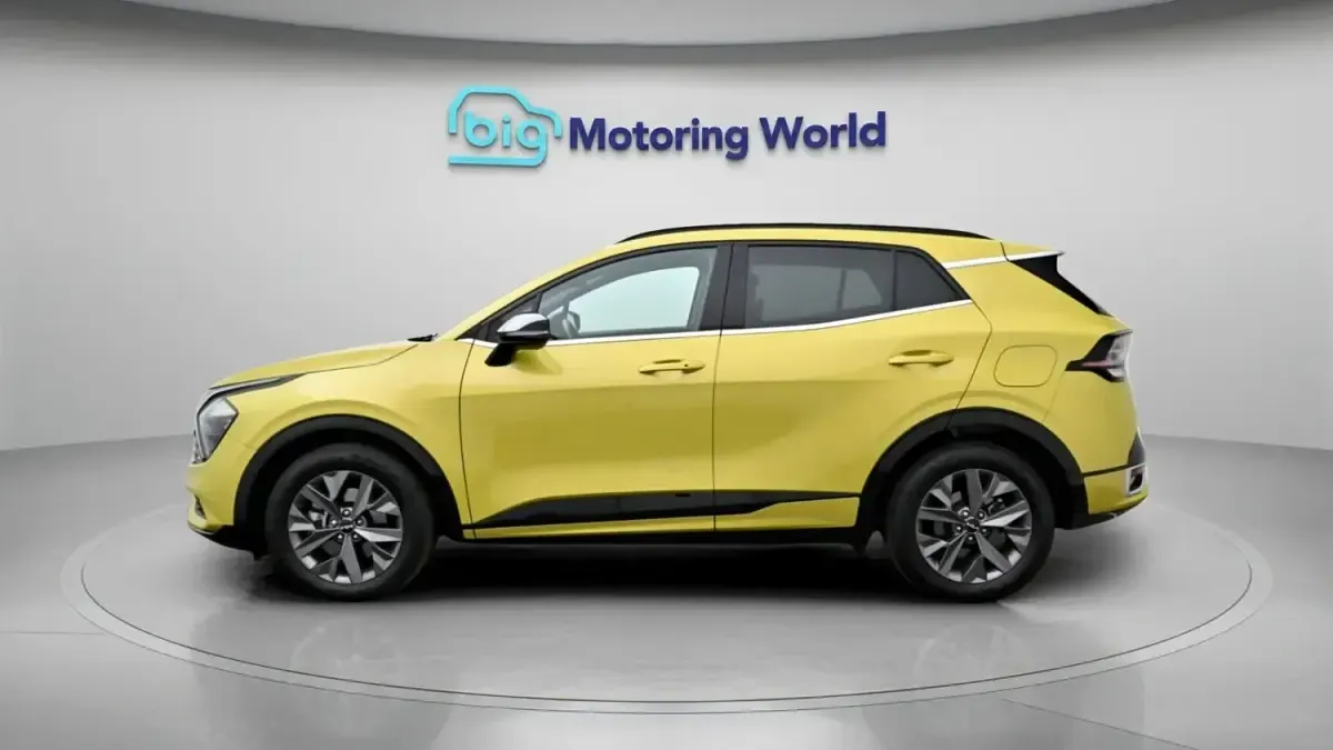 Second-hand Kia Sportage GT-Line 180 CP (132 kW) 2023 Galben SUV