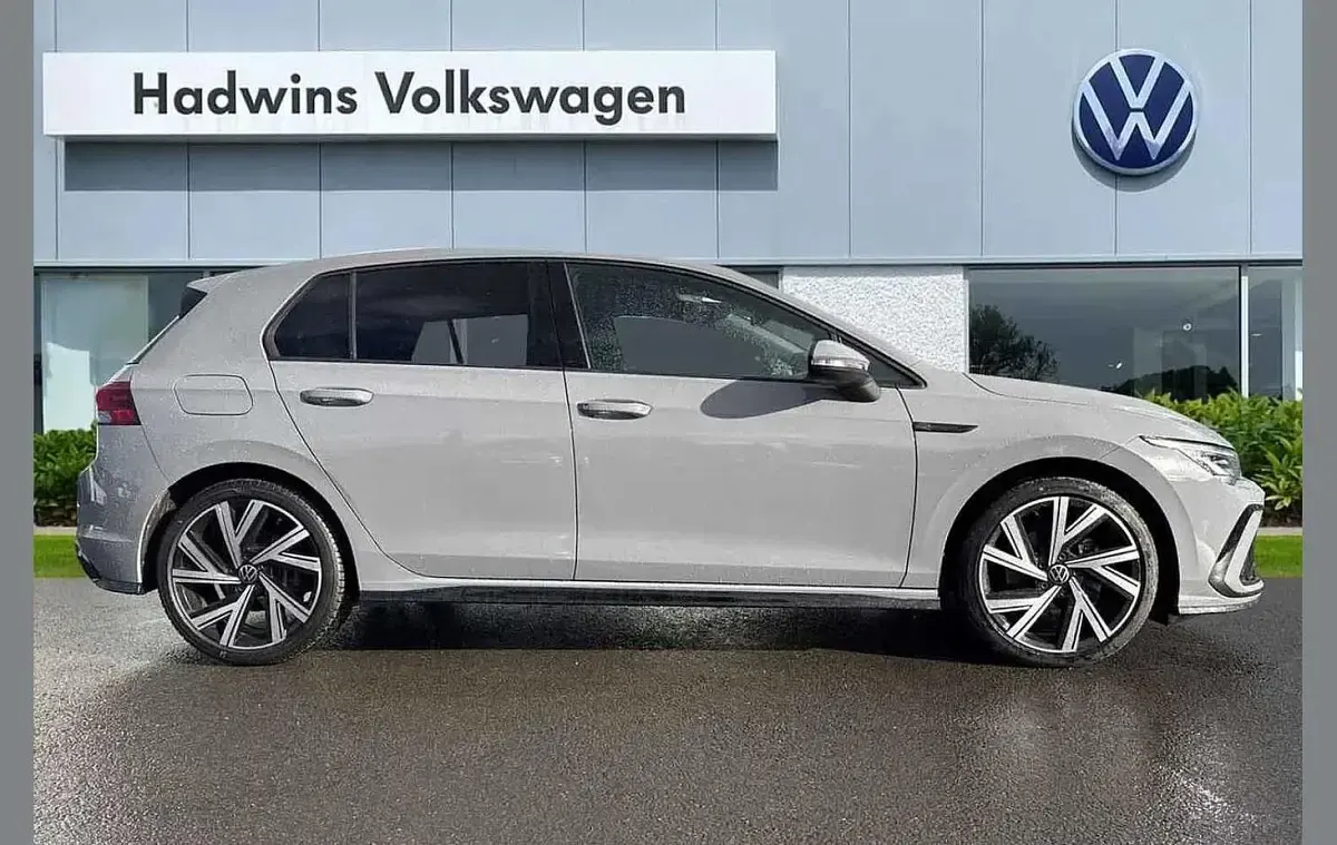 Used VW Golf VIII R-line 147 HP (108 kW) 2023 Grey Hatchback