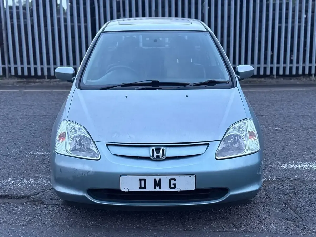 Used Honda Civic Executive 110 HP (80 kW) 2003 Green Hatchback