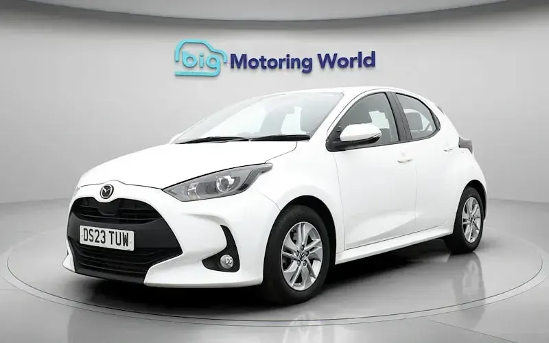 Used Mazda 2 116 HP (85 kW) 2023 White Hatchback