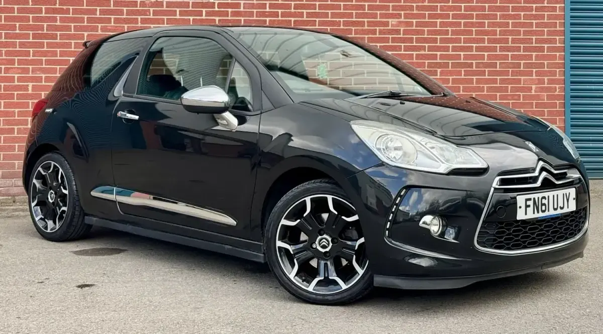 Używany Citroën DS3 2011 Czarny Hatchback