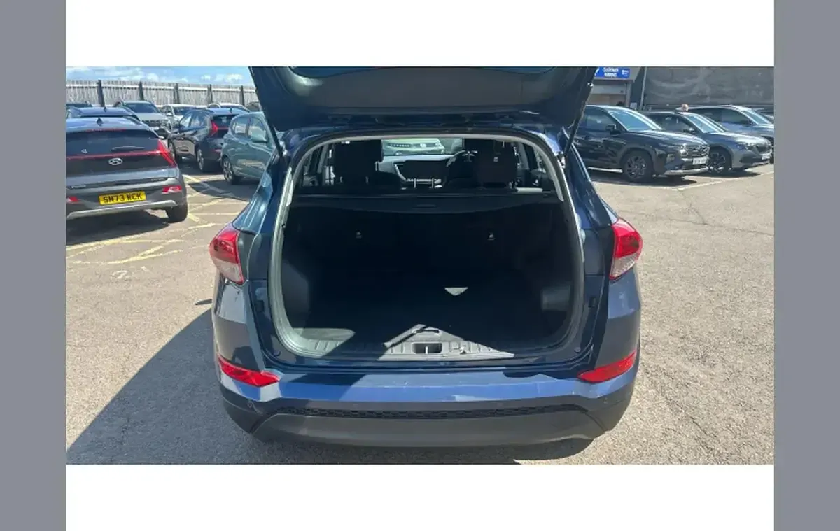 Used Hyundai Tucson SE 132 HP (97 kW) 2017 Blue SUV