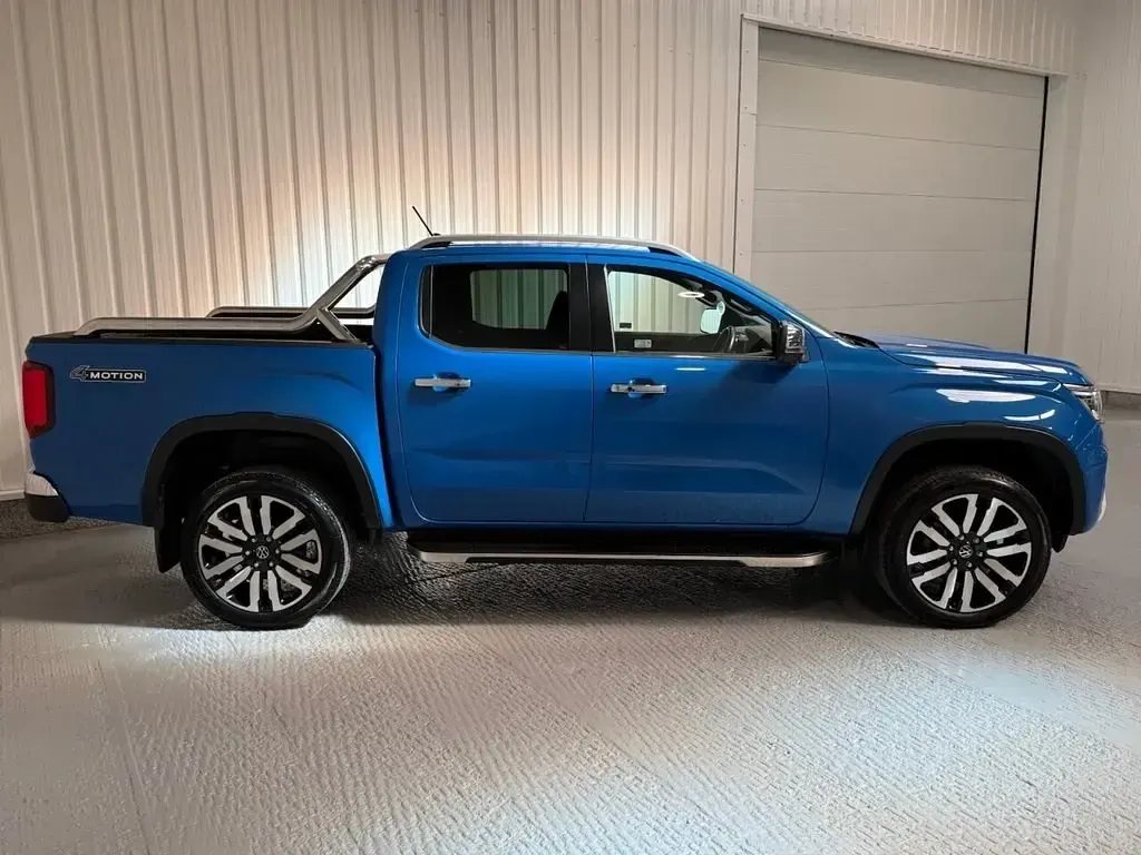 Second-hand VW Amarok Aventura 240 CP (176 kW) 2024 Albastru Pickup