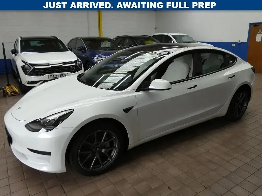 Usado Tesla Model 3 Standard Range 366 kW (498 CV) 2022 Blanco Berlina