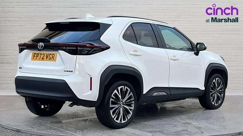 Used Toyota Yaris Cross 113 HP (83 kW) 2023 White SUV