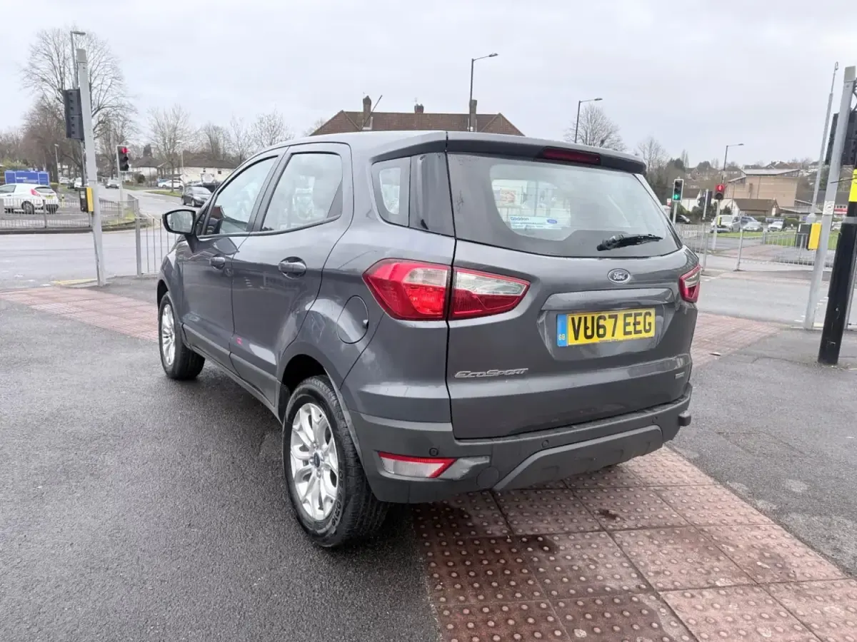 Używany Ford Ecosport Zetec 2017 Szary SUV