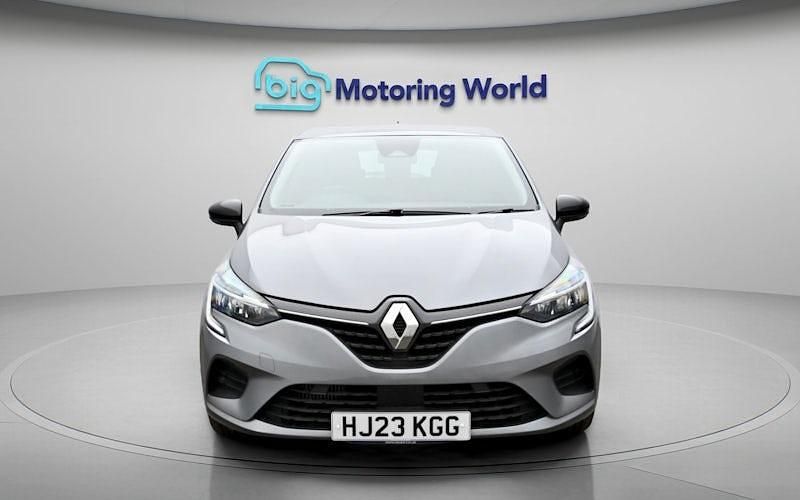 Używany Renault Clio V Evolution 90 KM (66 kW) 2023 Szary Hatchback