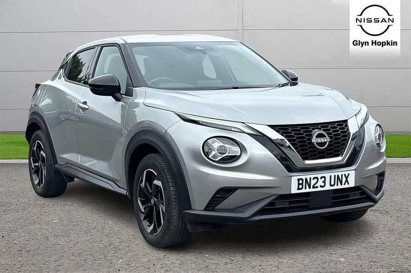 Silver Used 2023 Nissan Juke N-Connecta SUV | £16,459 (Fair price) - Image 1/4