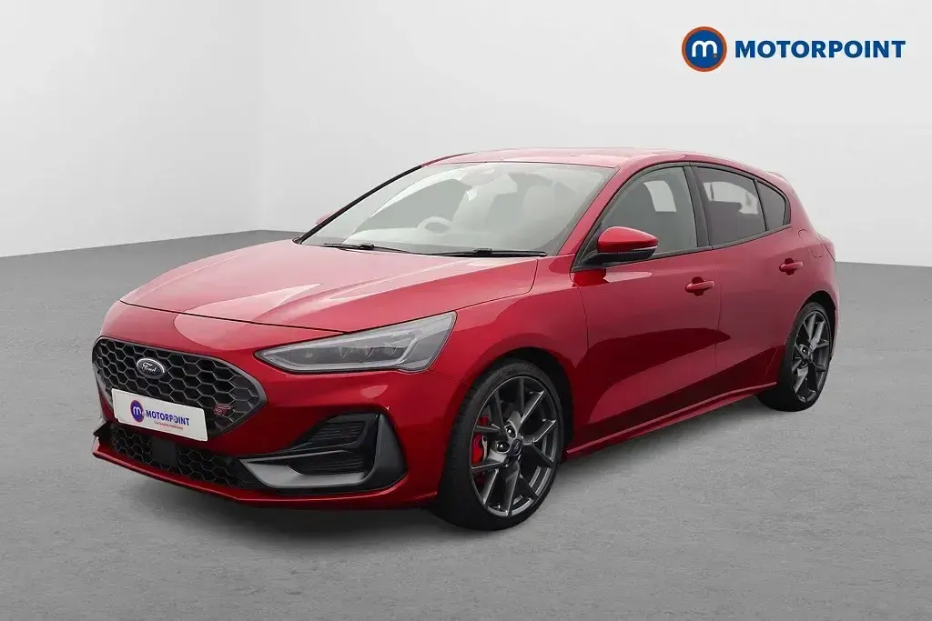 Used Ford Focus ST 280 HP (205 kW) 2023 Red Hatchback