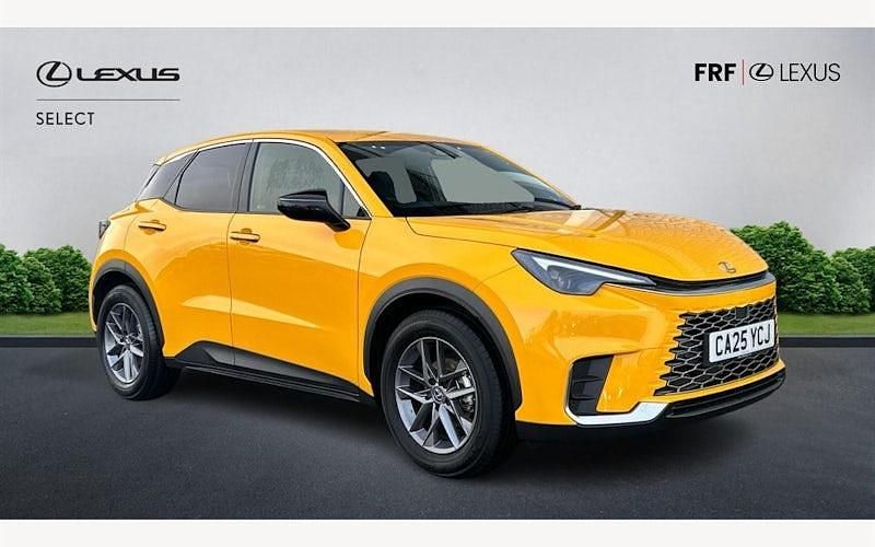 Used 2025 Lexus LBX SUV | £29,999 (Fair price) - Image 1/4