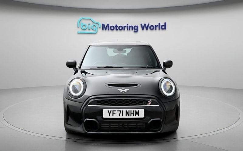 Used Mini Cooper S Exclusive 178 HP (130 kW) 2022 Black Hatchback