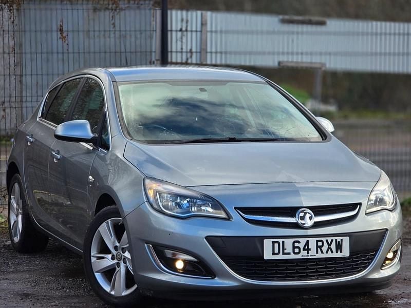 Used Vauxhall Astra SRi 2014 Silver Hatchback