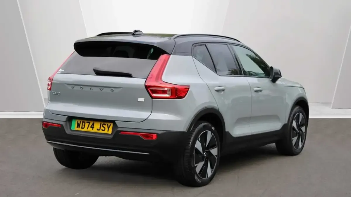Used Volvo XC40 Core 175 kW (238 HP) 2024 SUV