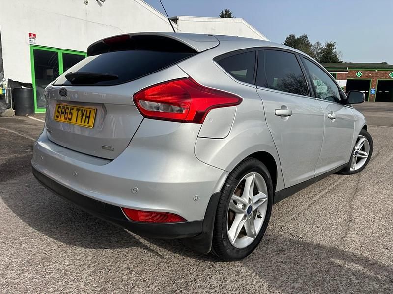 Used Ford Focus Titanium 2015 Silver Hatchback