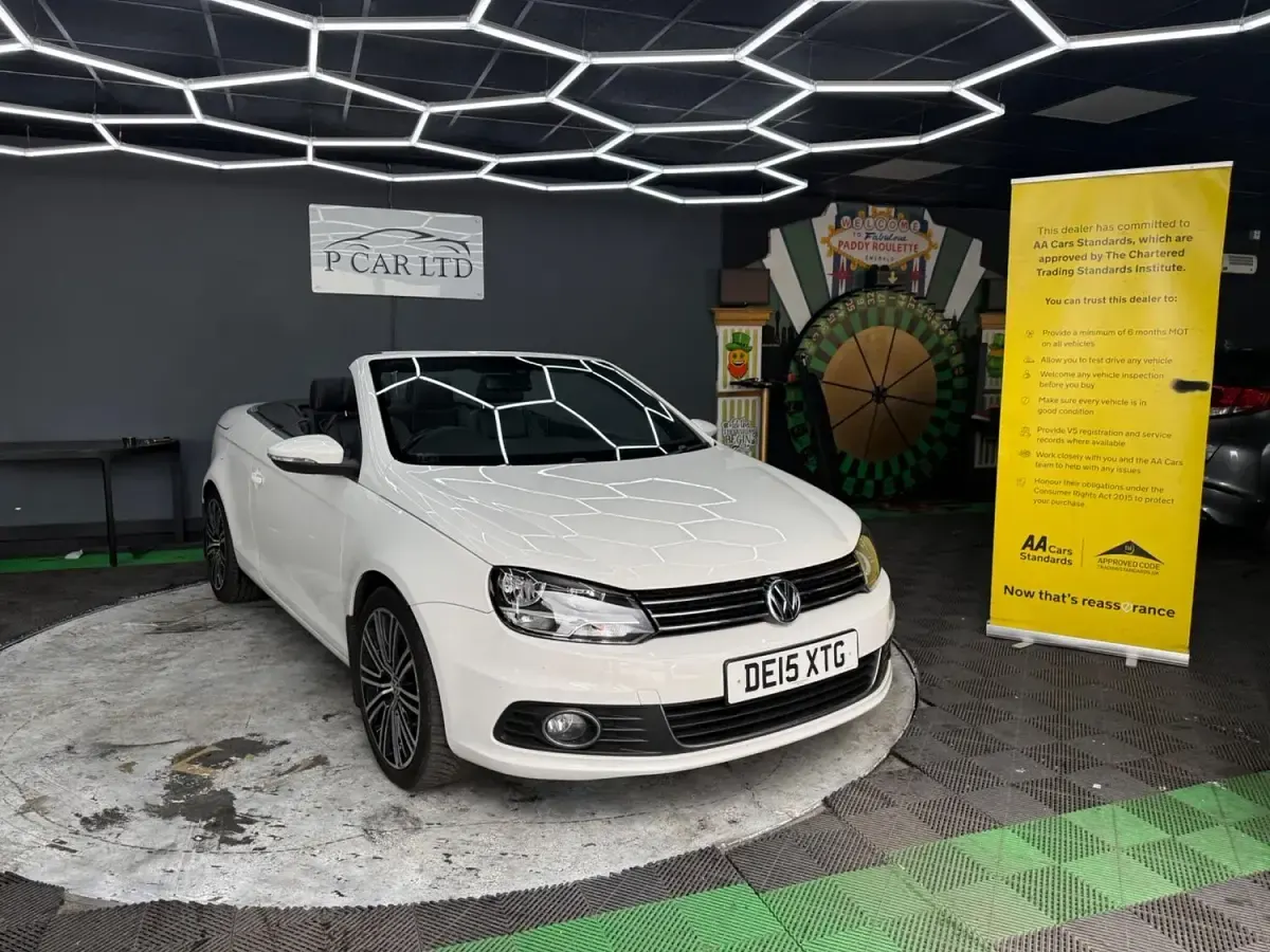 Used VW Eos Sportline 140 HP (102 kW) 2015 White Cabriolet