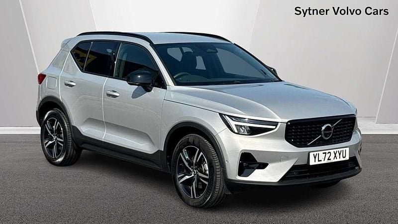 Silver Used 2022 Volvo XC40 Plus SUV | £32,500 (Fair price) - Image 1/4