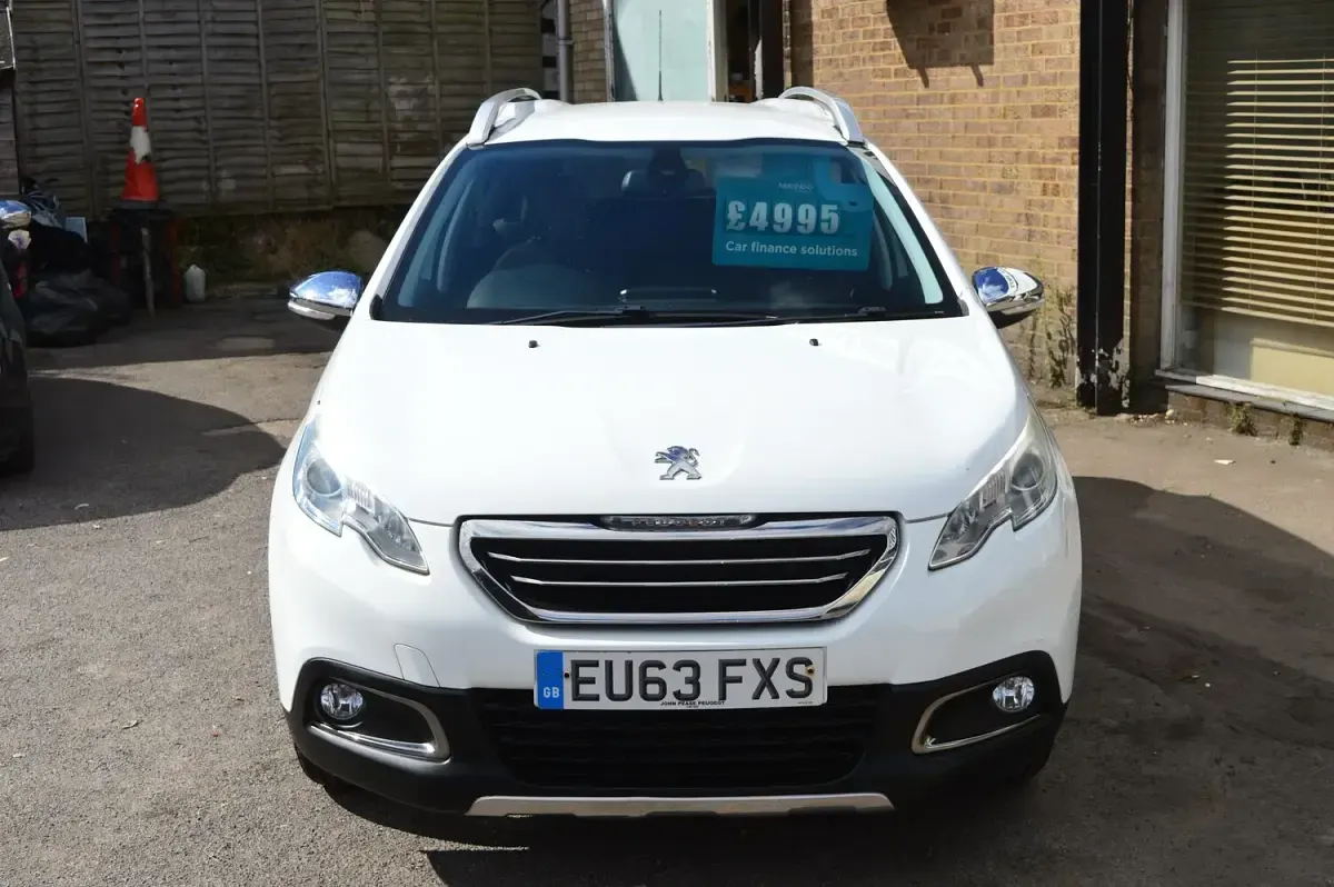 Used Peugeot 2008 Allure 82 HP (60 kW) 2013 White SUV