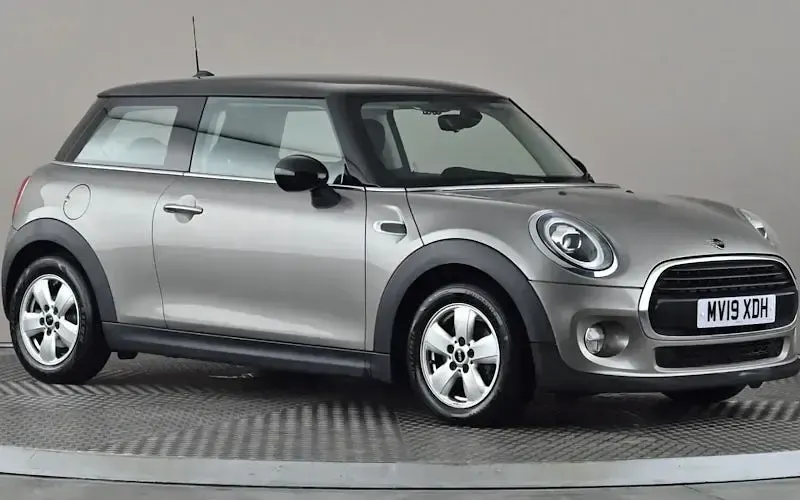 Used Mini Cooper Classic 136 HP (100 kW) 2019 Hatchback