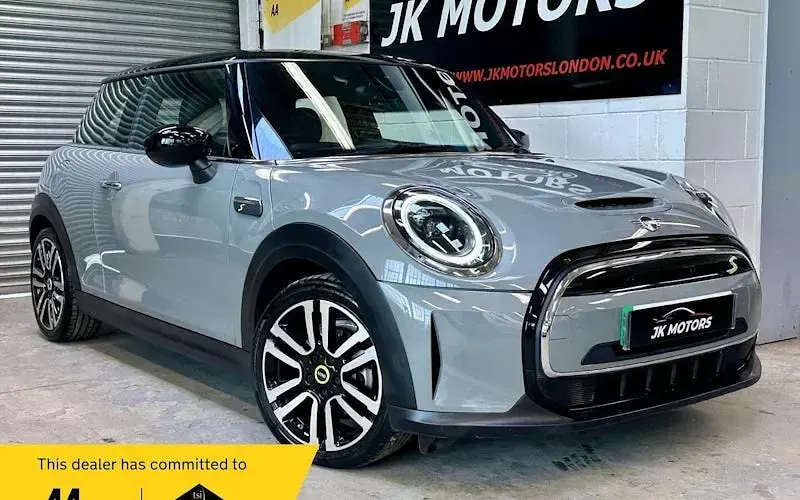 Używany Mini Cooper Level 2 135 kW (184 KM) 2023 Hatchback