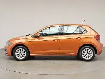 Used VW Polo SE 65 HP (47 kW) 2018 Orange Hatchback