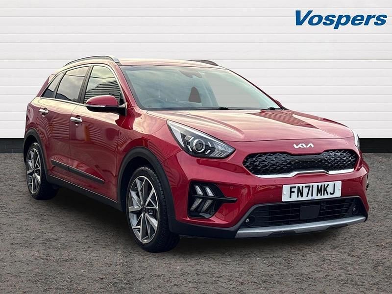 Red Used 2021 Kia Niro SUV | £16,990 (Fair price) - Image 1/3