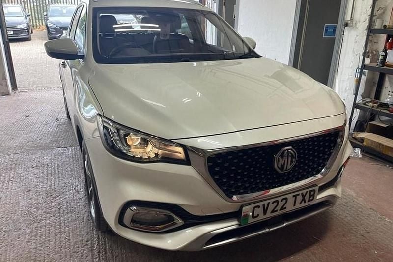 White Used 2022 MG HS Excite SUV | £12,099 (Fair price) - Image 1/1