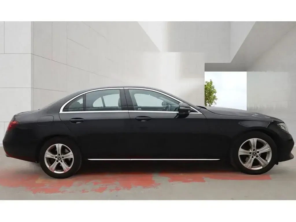 Used Mercedes E220 SE 2017 Black Sedan