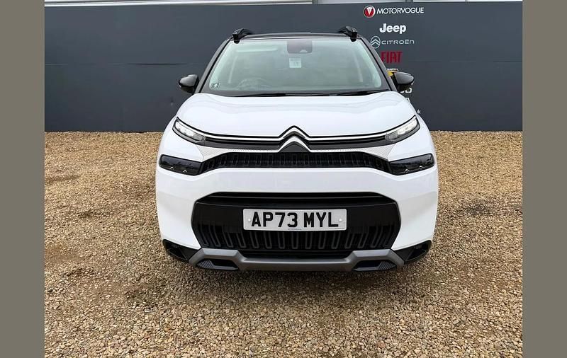 Used Citroën C3 Aircross PureTech 108 HP (79 kW) 2024 White SUV
