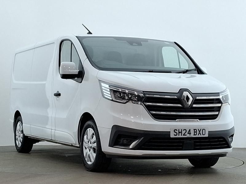 Used Renault Trafic 2024 White MPV
