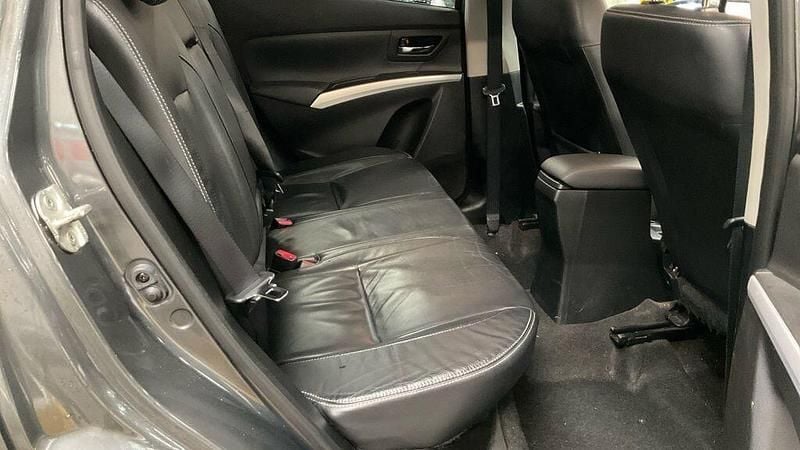 Used Suzuki SX4 SZ5 140 HP (102 kW) 2016 Grey Hatchback