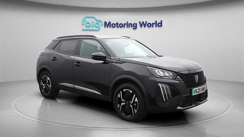 Used Peugeot e-2008 Allure 100 kW (136 HP) 2025 SUV
