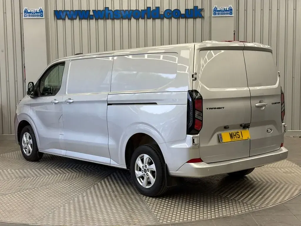 Used Ford Transit Custom Limited 136 HP (100 kW) 2024 Silver Van