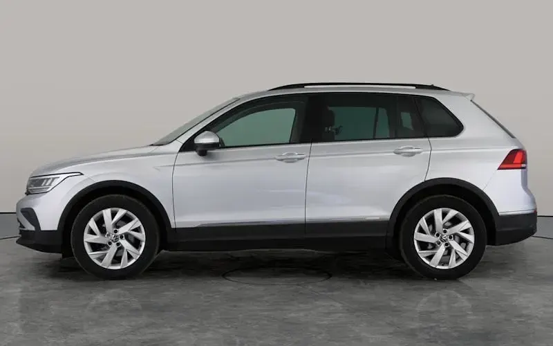 Used VW Tiguan Life 150 HP (110 kW) 2022 Silver SUV