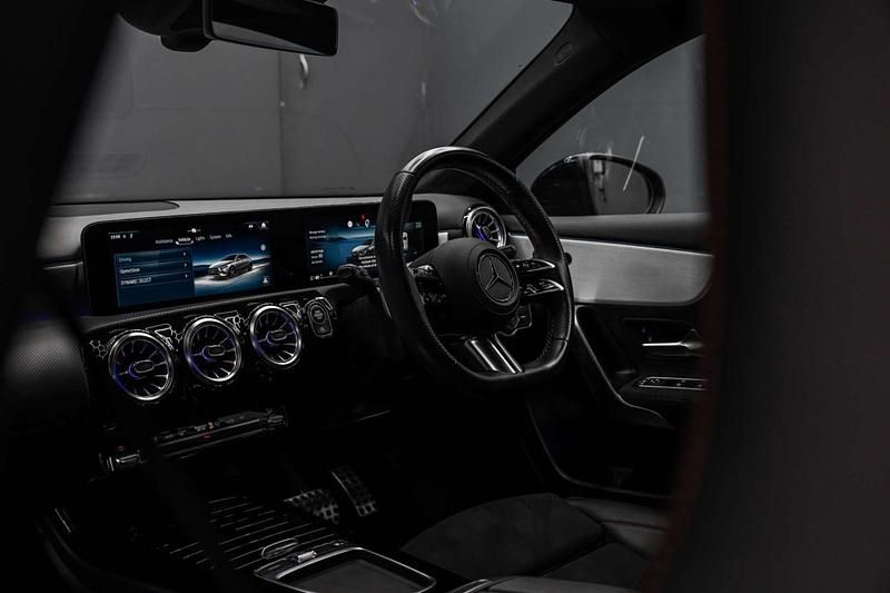 Used Mercedes A180 Executive 136 HP (100 kW) 2023 Black Hatchback