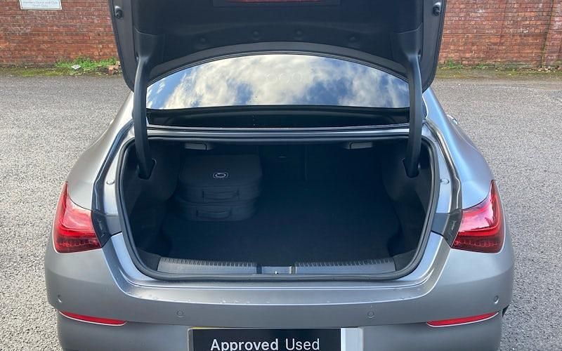 Used Mercedes CLA250e AMG Line Premium 218 HP (160 kW) 2025 Sedan