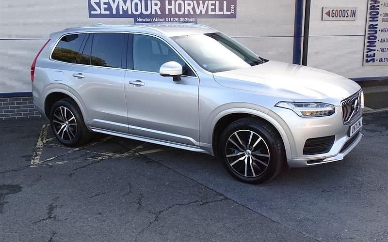 Used Volvo XC90 Momentum 235 HP (172 kW) 2021 SUV